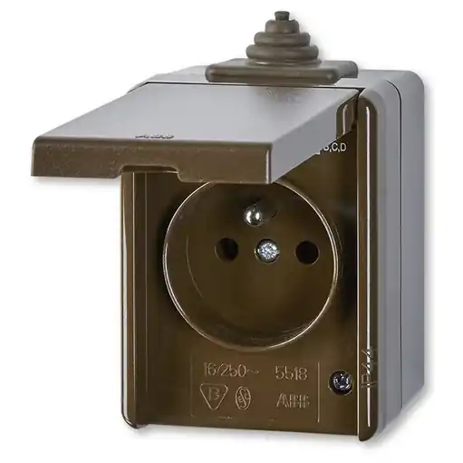 ABB PRAKTIK 5518-2929 H ZÁSUVKA JEDNONÁSOBNÁ S VÍČKEM IP44 HNĚDÁ Akce
