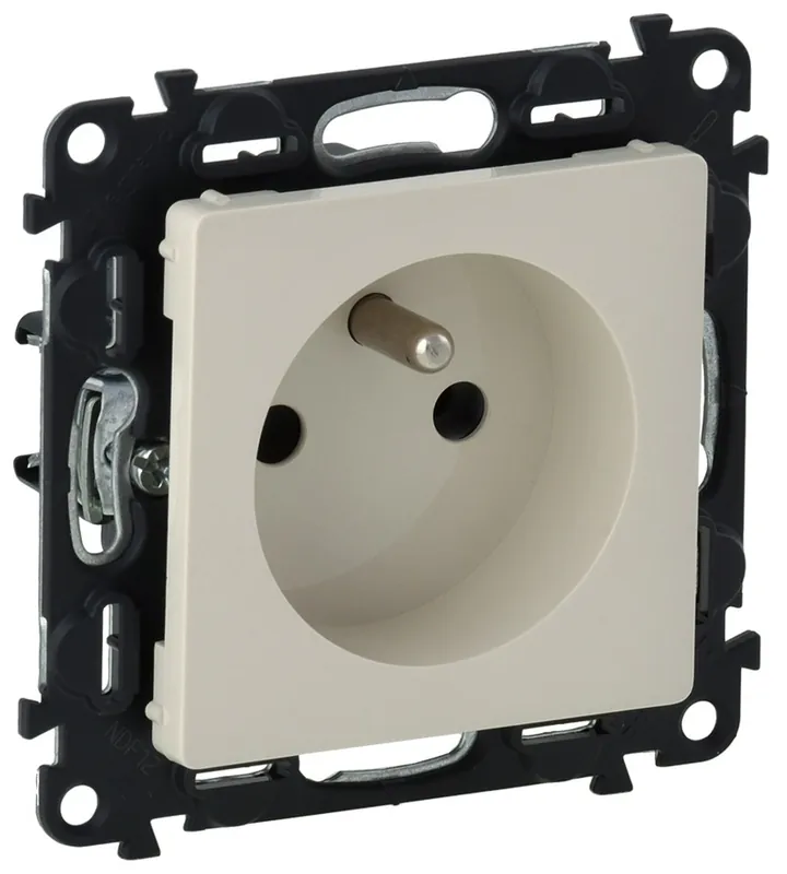 Zásuvka 2P+PE s clonkami Legrand Valena Life 753280, 16A, 250V, béžová Akční Nabídka